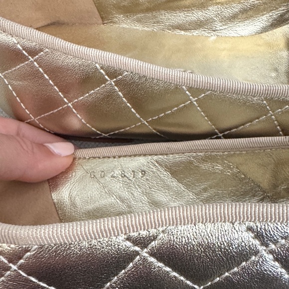 CHANEL Metallic Gold Quilted Ballet Flats - Picture 2 of 4